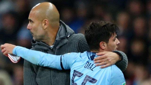 球队不仅依 球队不仅依