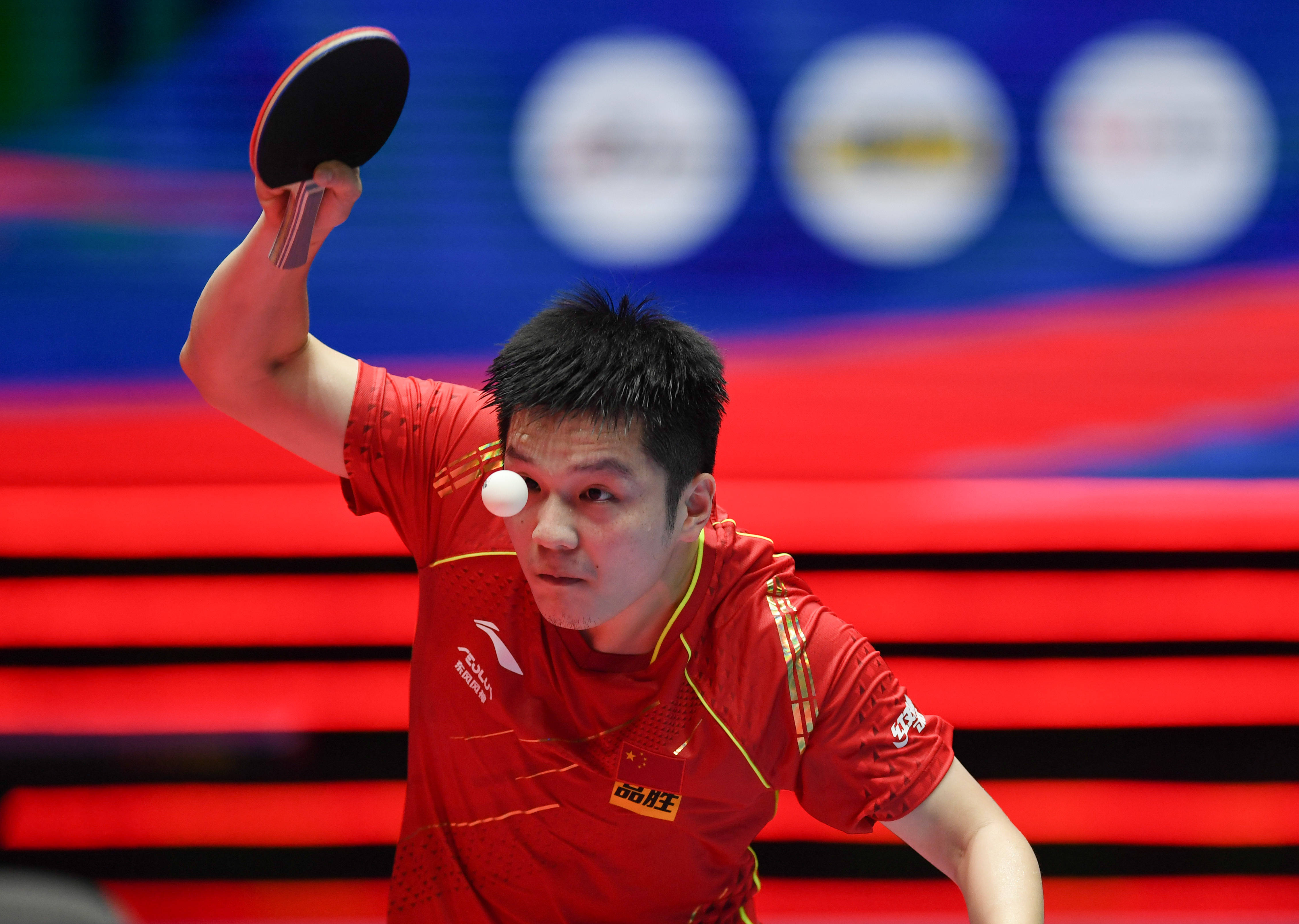 子甩头破门 子甩头破门