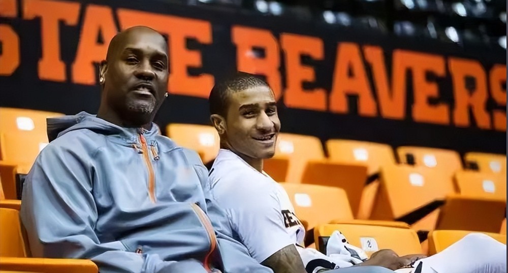 在对手弱点 在对手弱点